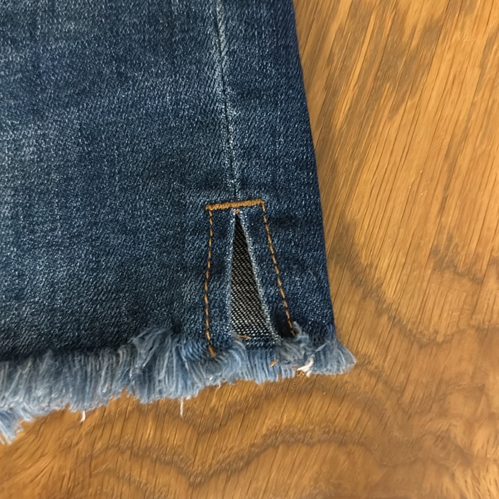 Joe’s cut off denim shorts Size 28 - Picture 9 of 9